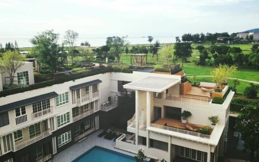 Elegant 2 bedroom Apartment With Pool Access