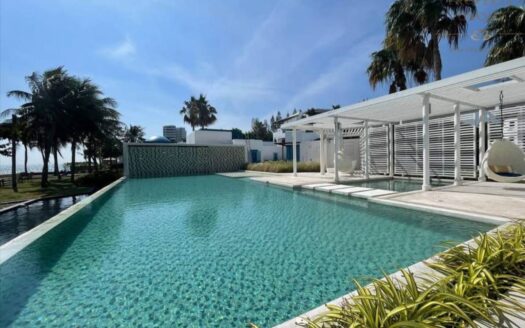 Tranquil and pieceful 2bedroom beachfront condo