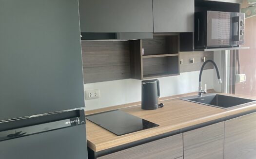 Stylish City Centre Apartment With View