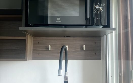 Stylish City Centre Apartment With View