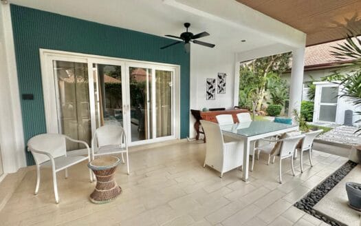 Luxury 3-bedroom, 2-bathroom Pool Villa in Thap Tai