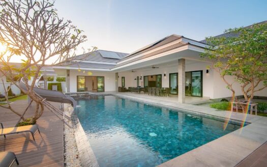 5 bedroom luxury Villa