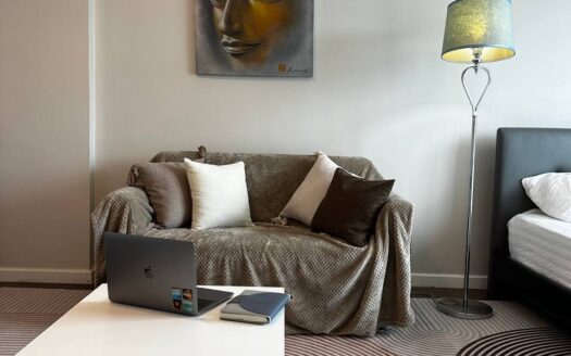 Studio close to Bluport