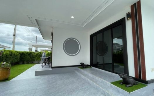 Villa for Sale in Thap Thai