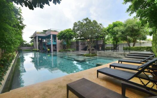 Studio room in Baan Khun Koey