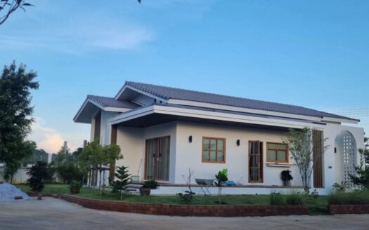 Charming Guest Home With Stunning Mountain Views