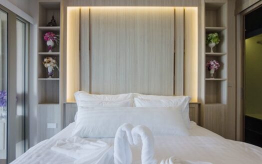 Sea View Condo by the beach