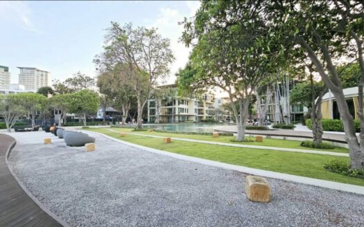 2 bedroom by the beach