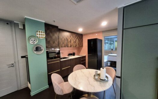 Newly renovated 2bedroom by the beach