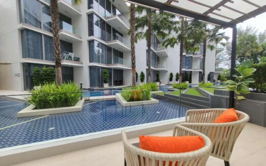 2 bedroom near Golf and Beach
