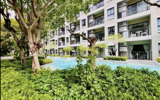 Best investment: for business and living. Room in city centre