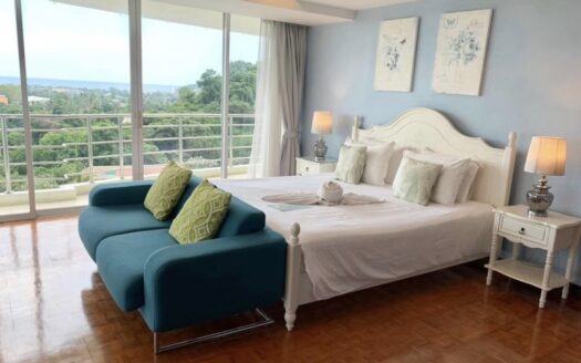 3 bedroom apartment Sea View & Mountain View