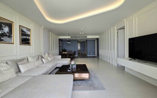 3 bedroom by the beach