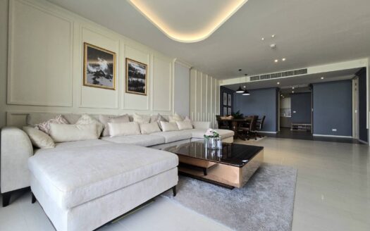 3 bedroom by the beach