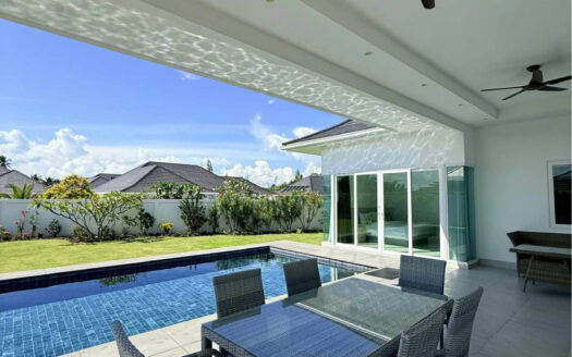 Modern pool Villa