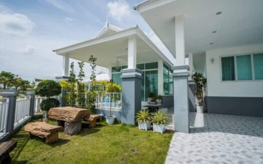 3 bedroom pool villa