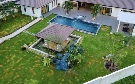 Luxury pool villa in city centre