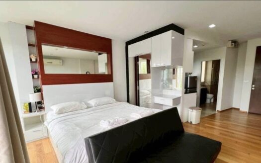 Cozy Sea-Side Condo Near Pine Golf Club