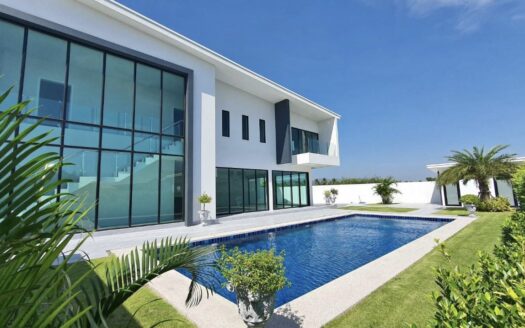 LUXURY 4-BED POOL VILLA FOR SALE