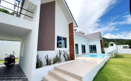 Brand New Minimal–Nordic Style Villa