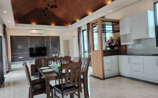 Pet friendly house for Long Term