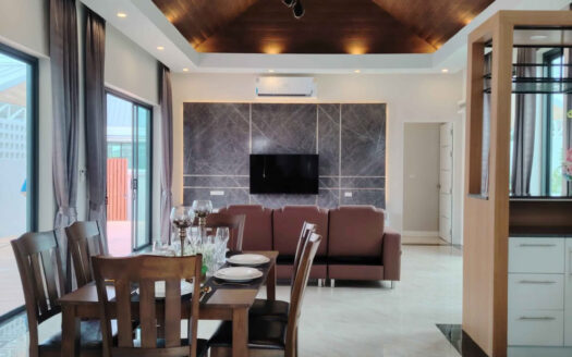 Pet friendly house for Long Term