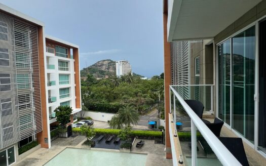 3 bedroom apartment near the beach