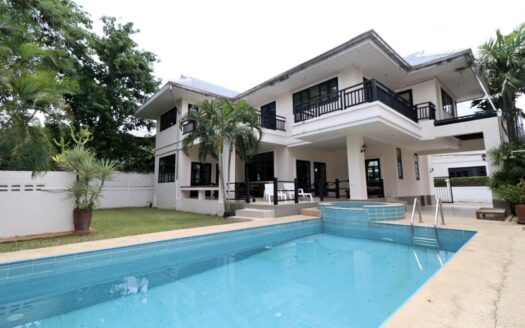 2Storey Pool villa at soi 88