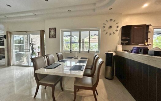 4 bedroom pool villa