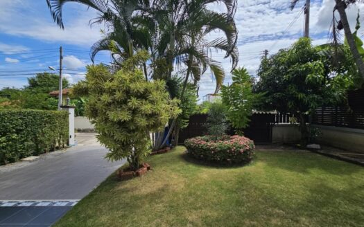 Spacious 2 storey house for SALE