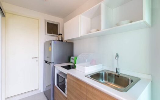 Modern Beachside Apartment 398