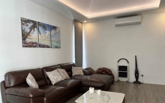 Luxury pool villa on 102 soi