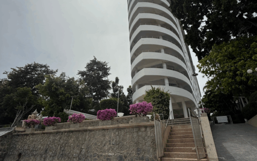 3 bedroom beachfront condo