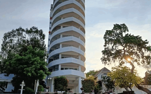 3 bedroom beachfront condo