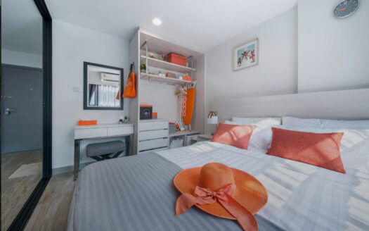 Dusit d2 room with pool view