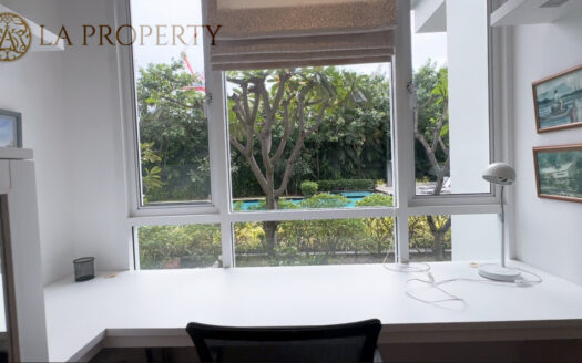 1 bedroom condo with separate office