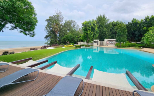 Premium Beachfront 3 bedroom condo
