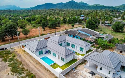 Pool Villa close to beach