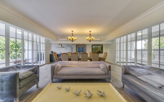 4BR Beach front condo in Hua Hin