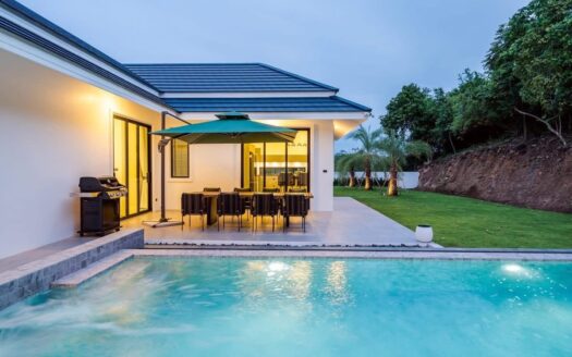 Modern Luxury Villa in Hua Hin