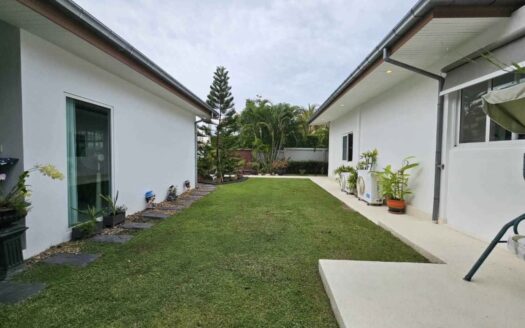 3 BR House with office&pool in Hua Hin
