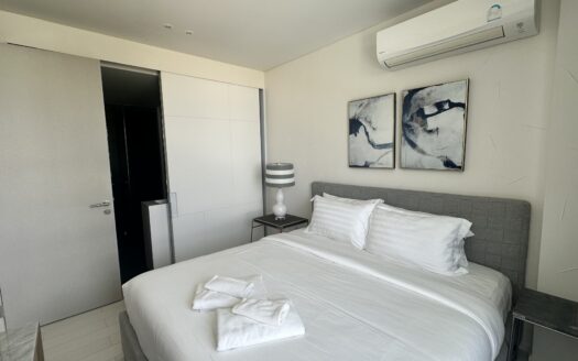 3BR Veranda Beach front condo