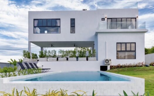 4 BR Pet Friendly Luxury Pool Villa for SALE