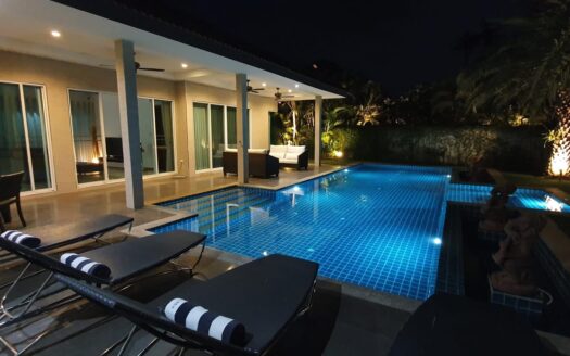 Luxury House with pool. All Included