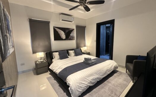 Stylish 3br pool house just 2 minuts from Bluport