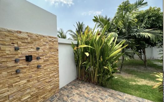 Pet friendly Modern 3 BR Pool Villa in Hua Hin