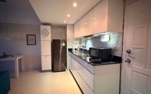 Beautiful apartment with sunset balcony in Hua Hin