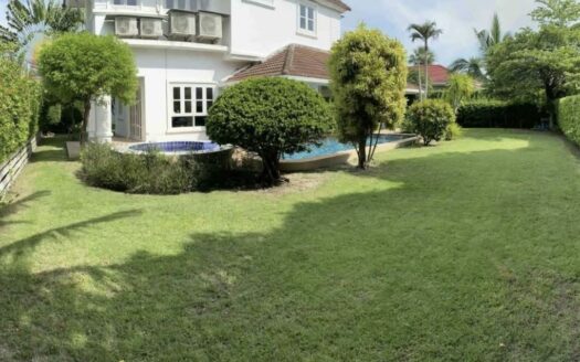 Pet friendly 2 storey house with big garden at soi 70 Hua Hin