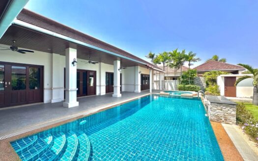 3 bedroom pool villa ready to move in Hua Hin