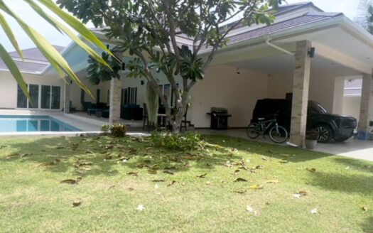 3 Bedroom Pool Villa in Palm Villas